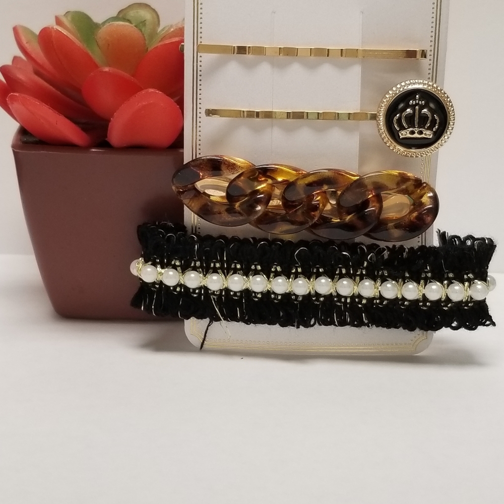 3/$30 Anthropologie Barettes 4 pcs Set